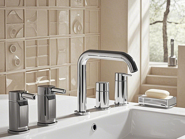 卫生间隔断配件怎么安装才牢固？5步新手教程+工具清单